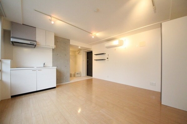 アレーロ高円寺南の物件内観写真